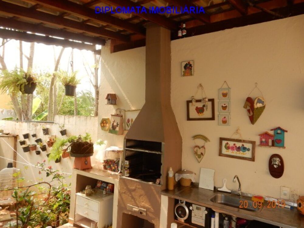 Casa de Condomínio à venda com 3 quartos, 372m² - Foto 4