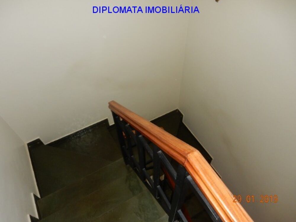 Apartamento à venda com 3 quartos, 187m² - Foto 4