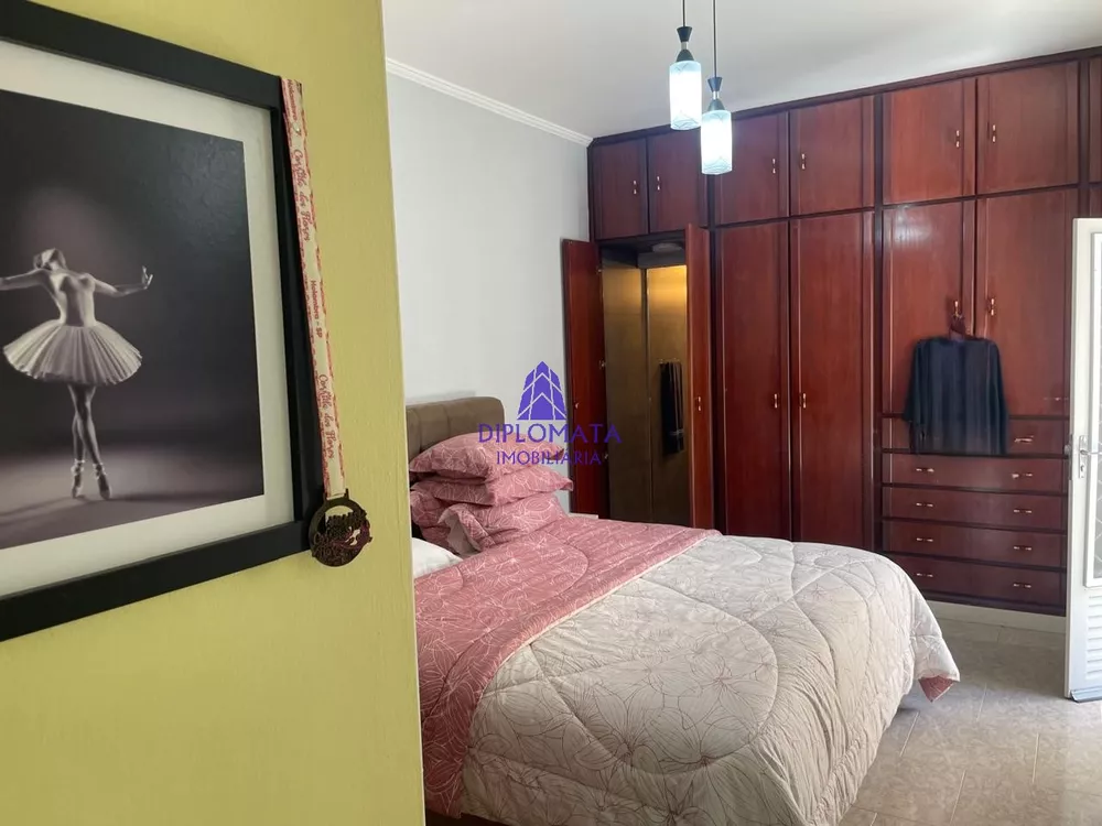 Casa à venda com 3 quartos, 300m² - Foto 31