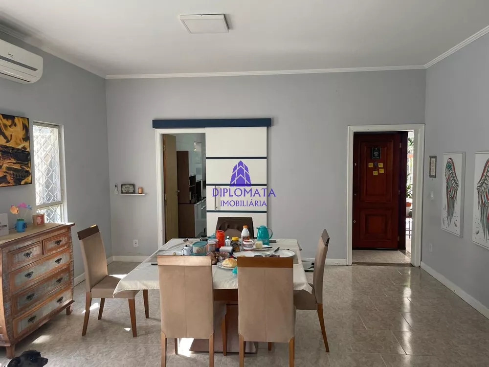 Casa à venda com 3 quartos, 300m² - Foto 15