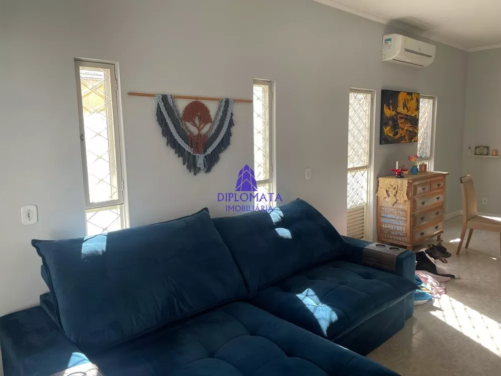 Casa à venda com 3 quartos, 300m² - Foto 14