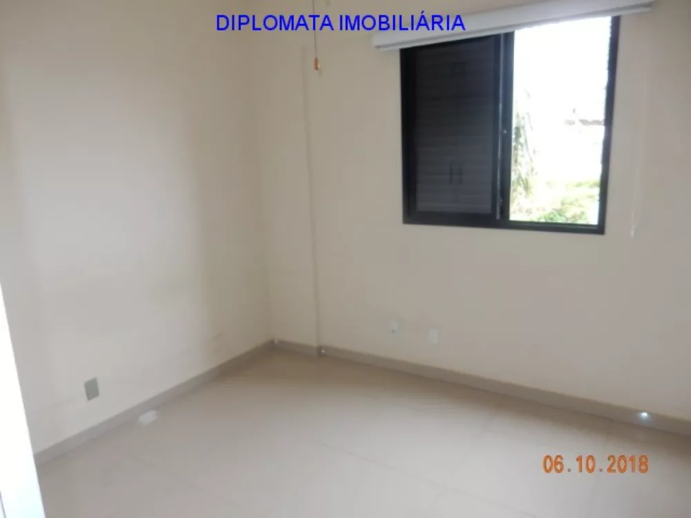 Apartamento à venda com 2 quartos, 65m² - Foto 13