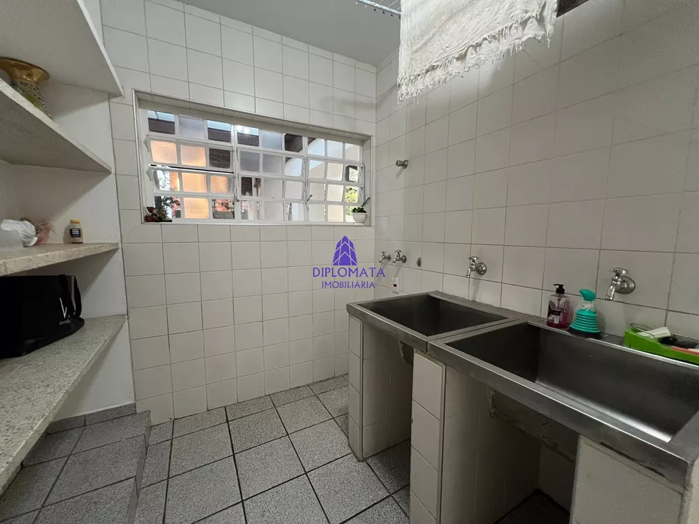 Casa de Condomínio à venda e aluguel com 4 quartos, 630m² - Foto 12