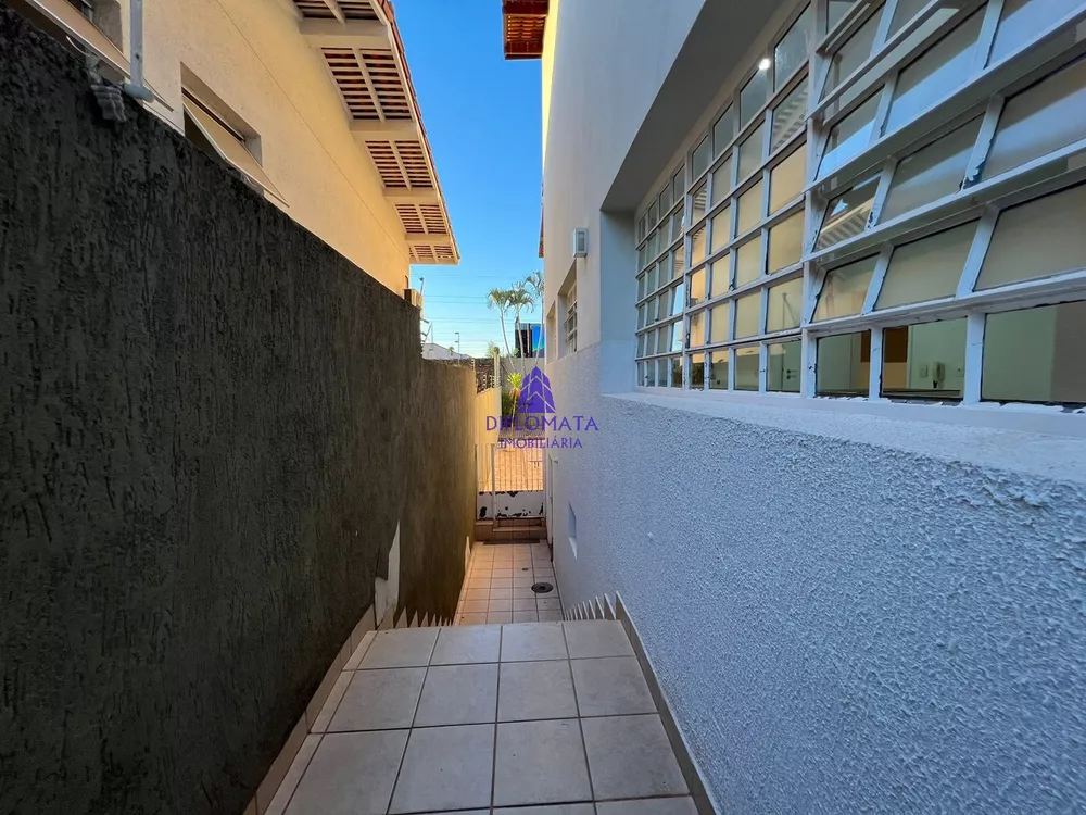 Casa de Condomínio à venda e aluguel com 4 quartos, 630m² - Foto 30