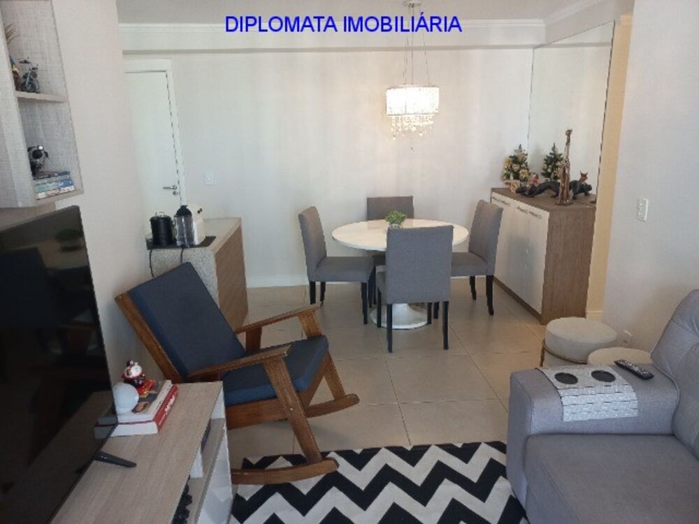 Apartamento à venda com 2 quartos, 65m² - Foto 1