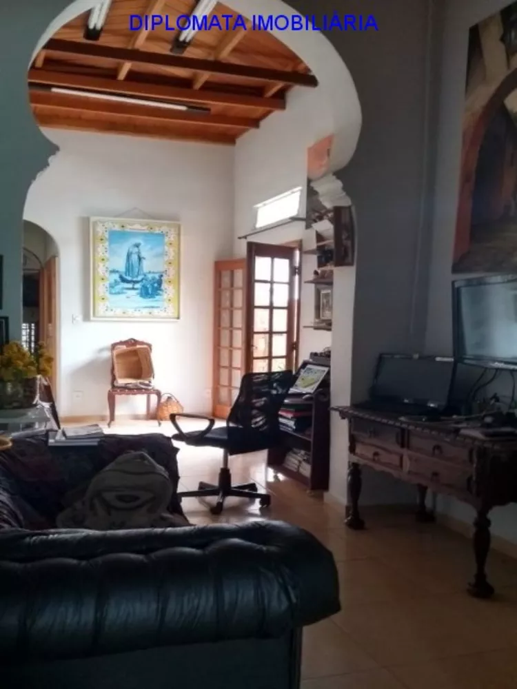 Prédio Inteiro à venda com 1 quarto, 155m² - Foto 11