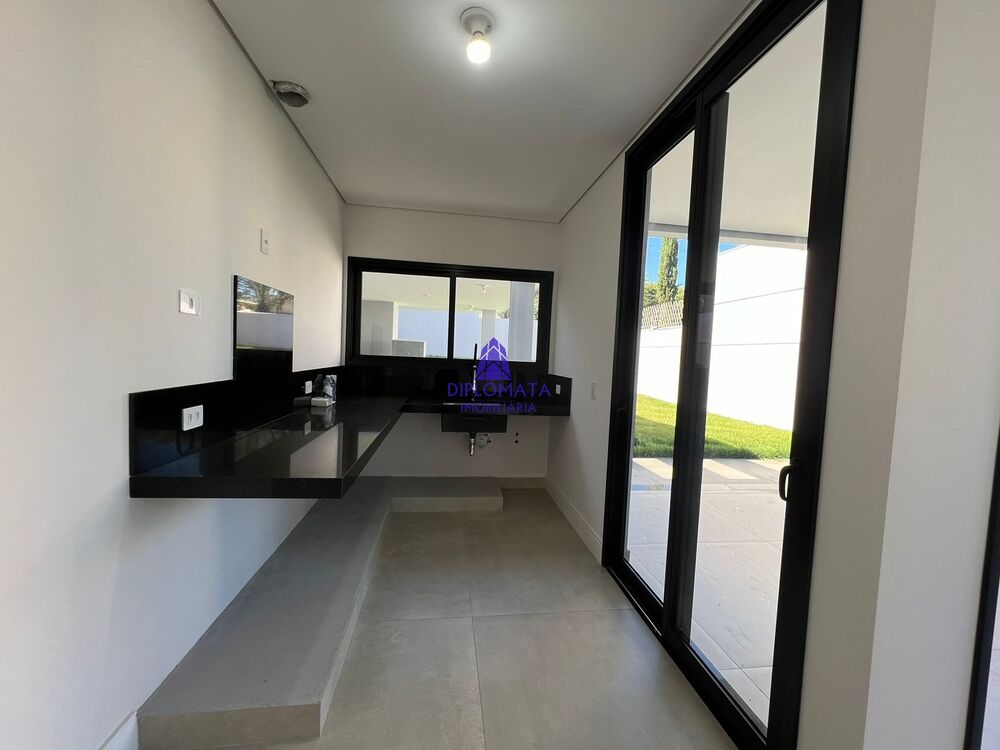 Casa de Condomínio à venda com 3 quartos, 470m² - Foto 4