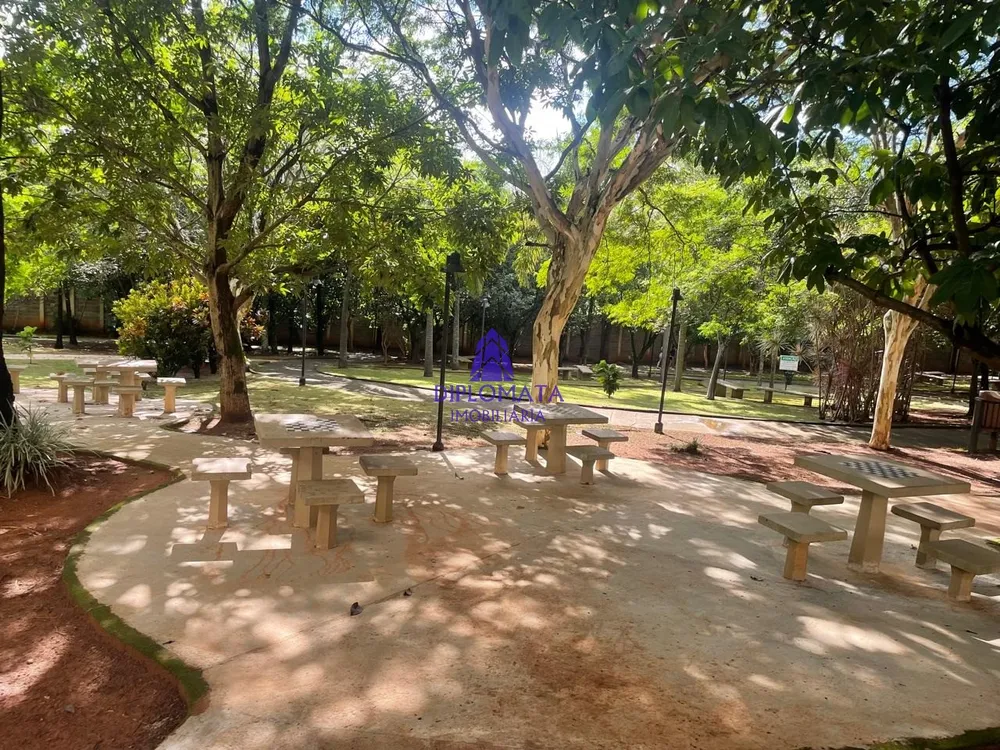 Apartamento, 3 quartos, 236 m² - Foto 2