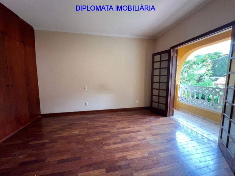 Casa de Condomínio à venda com 3 quartos, 462m² - Foto 3