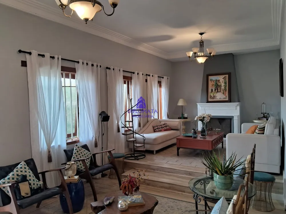 Sobrado, 3 quartos, 242 m² - Foto 2