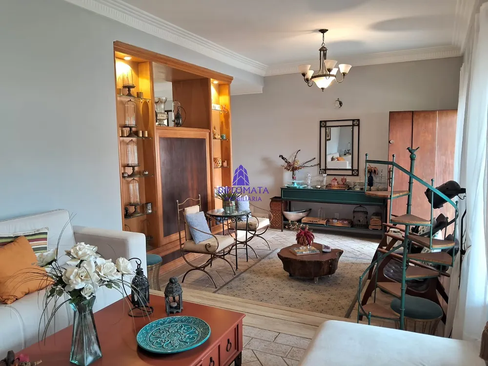Sobrado, 3 quartos, 242 m² - Foto 3