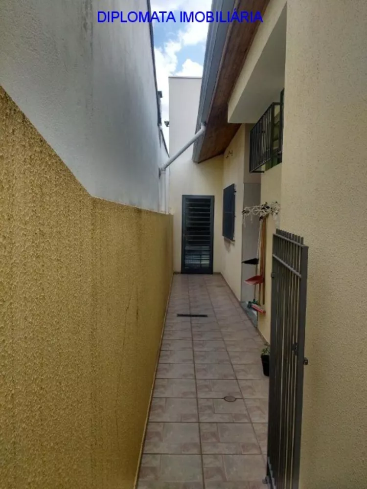 Sobrado à venda com 3 quartos, 250m² - Foto 2