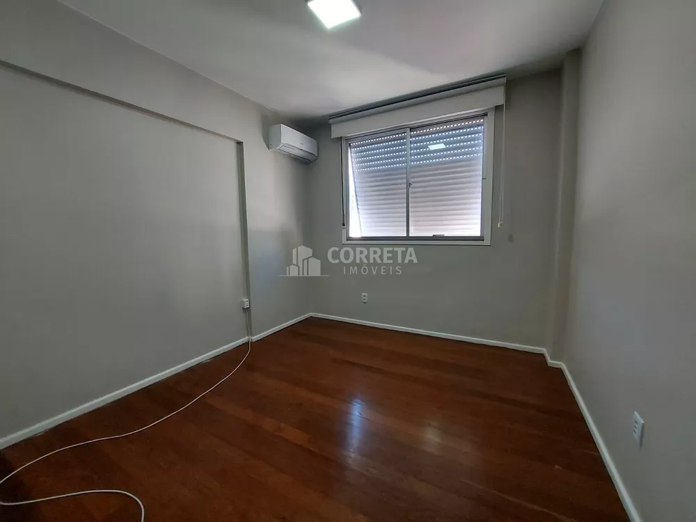 Apartamento, 3 quartos, 217 m² - Foto 2