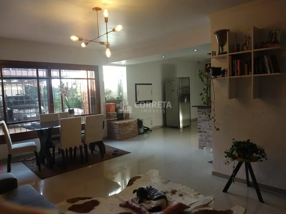 Casa, 2 quartos, 201 m² - Foto 1
