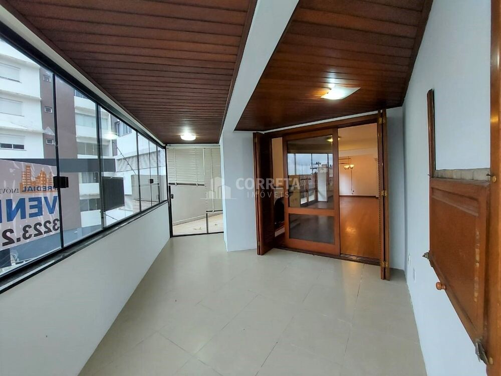 Apartamento, 3 quartos, 252 m² - Foto 4