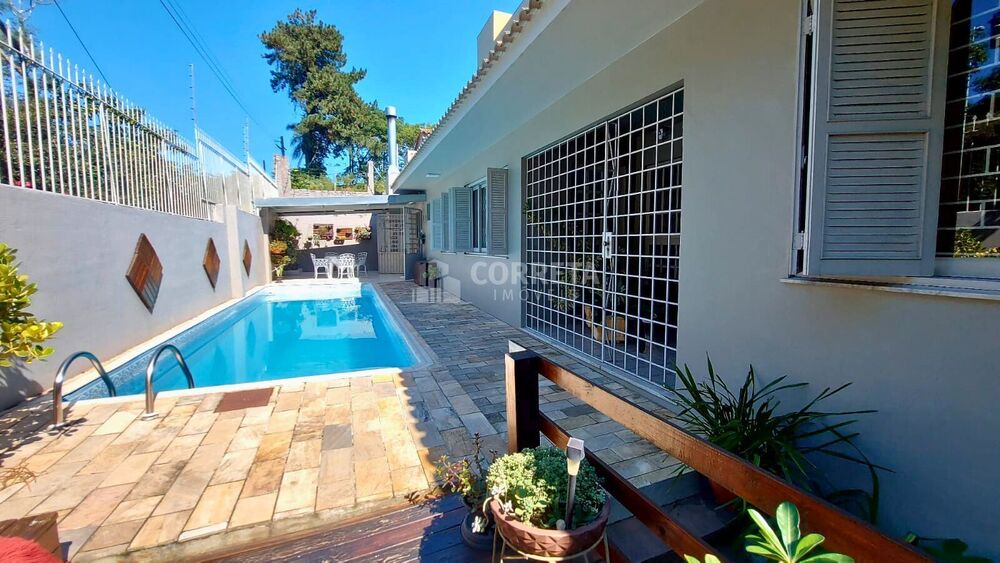 Casa, 3 quartos, 260 m² - Foto 1