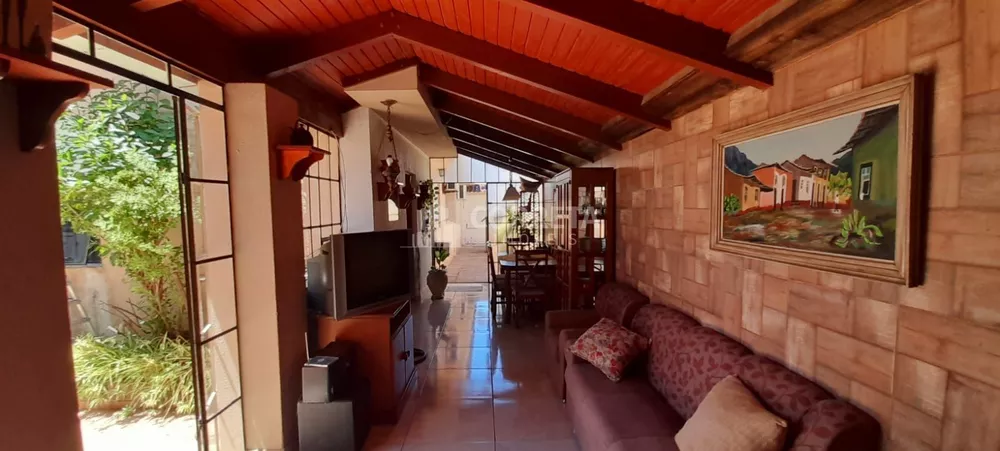 Casa, 3 quartos, 152 m² - Foto 2