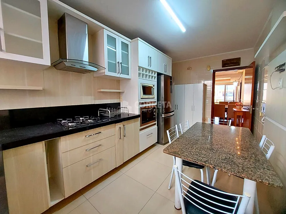 Apartamento, 3 quartos, 196 m² - Foto 6