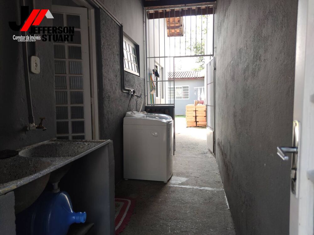 Casa à venda com 2 quartos, 100m² - Foto 3