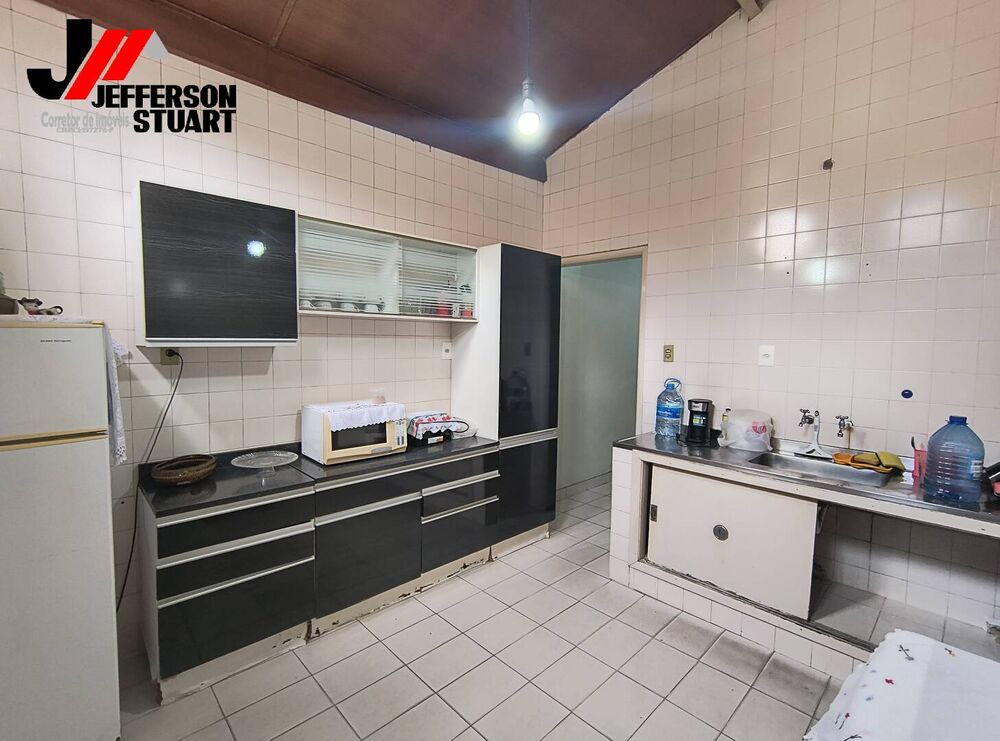 Casa à venda com 2 quartos, 160m² - Foto 5