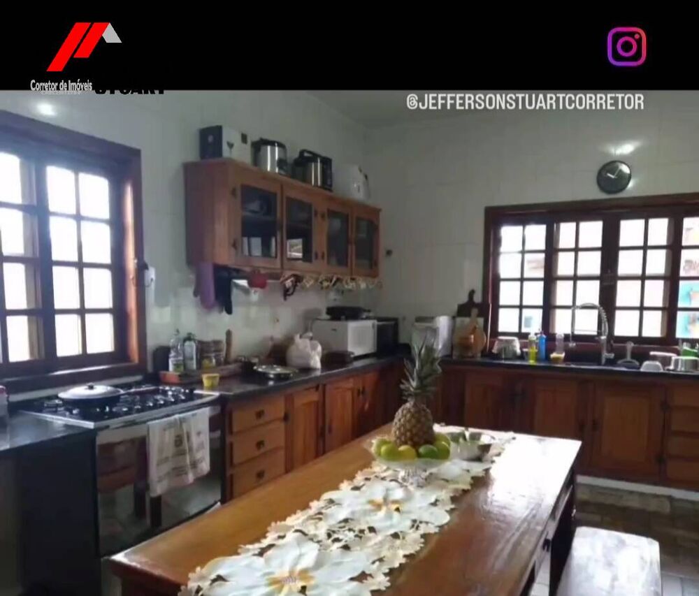 Sobrado à venda com 3 quartos, 750m² - Foto 1
