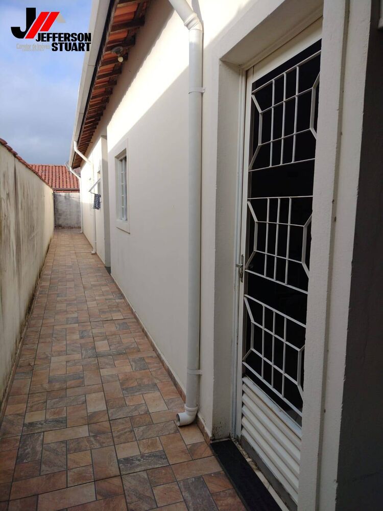 Casa à venda com 2 quartos, 62m² - Foto 2