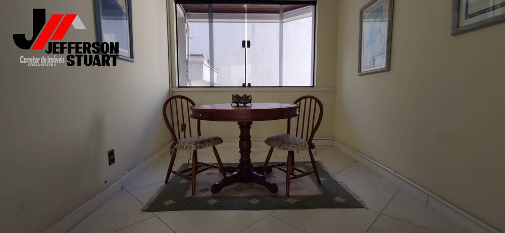 Apartamento à venda com 4 quartos, 225m² - Foto 2