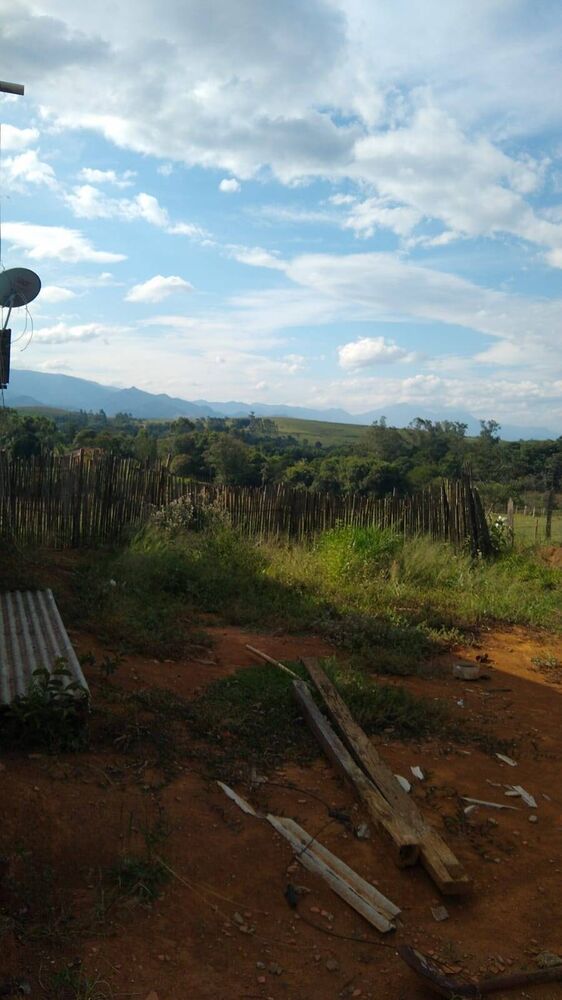 Chácara à venda com 2 quartos, 1m² - Foto 2