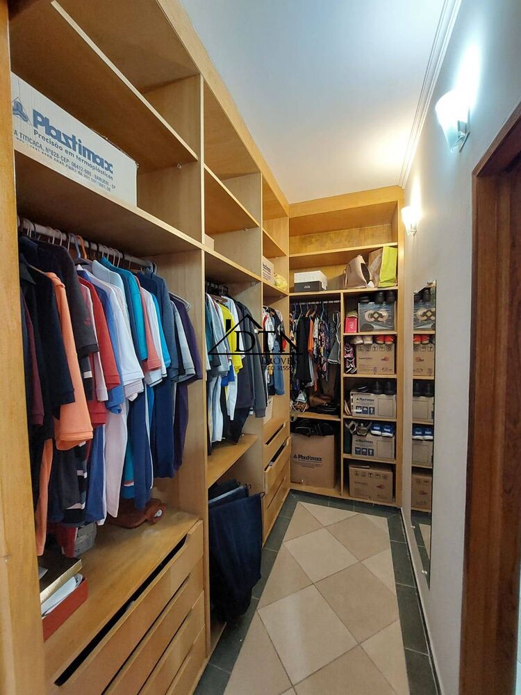 Casa à venda com 3 quartos, 257m² - Foto 7