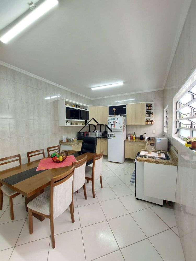 Sobrado à venda com 3 quartos, 141m² - Foto 1