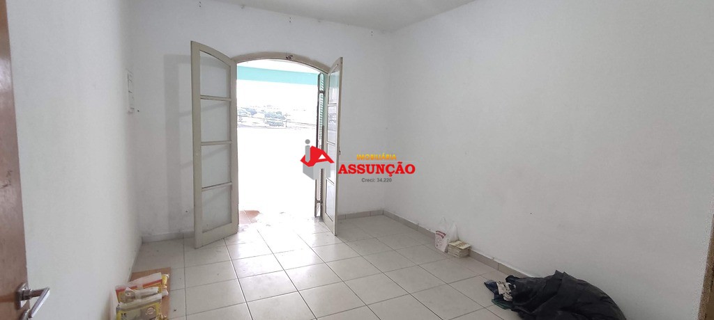 Casa para alugar com 2 quartos, 135m² - Foto 33