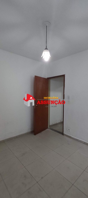 Casa para alugar com 2 quartos, 135m² - Foto 35