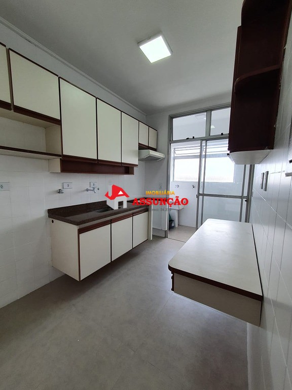 Apartamento à venda com 2 quartos, 60m² - Foto 10