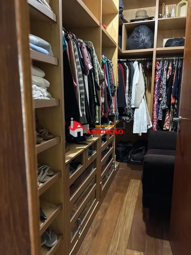 Casa, 4 quartos, 300 m² - Foto 1