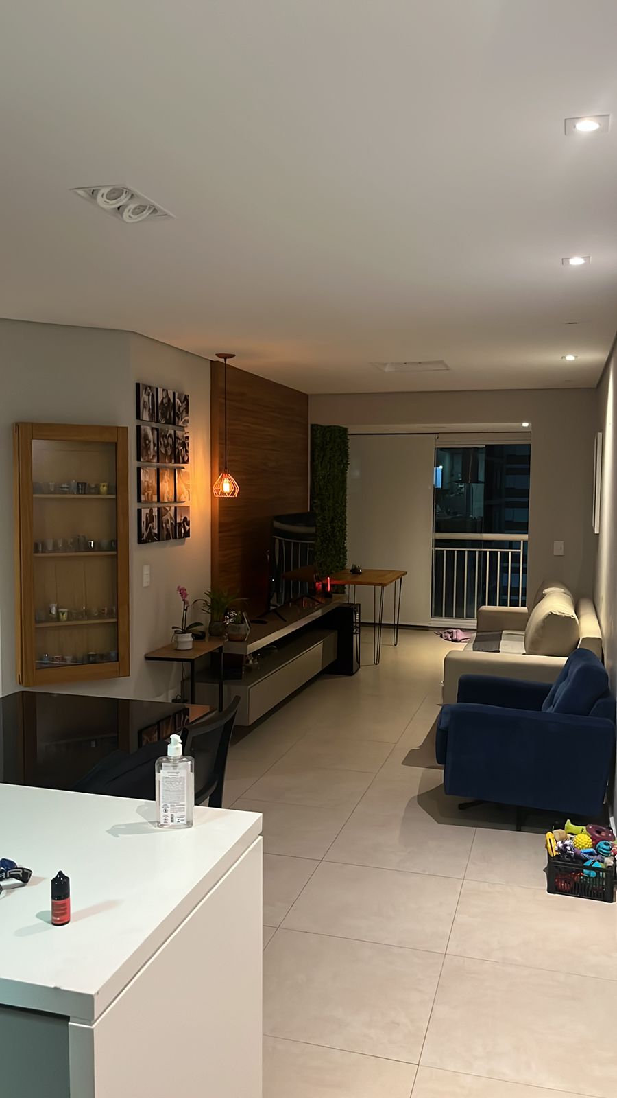 Apartamento à venda com 2 quartos, 83m² - Foto 1