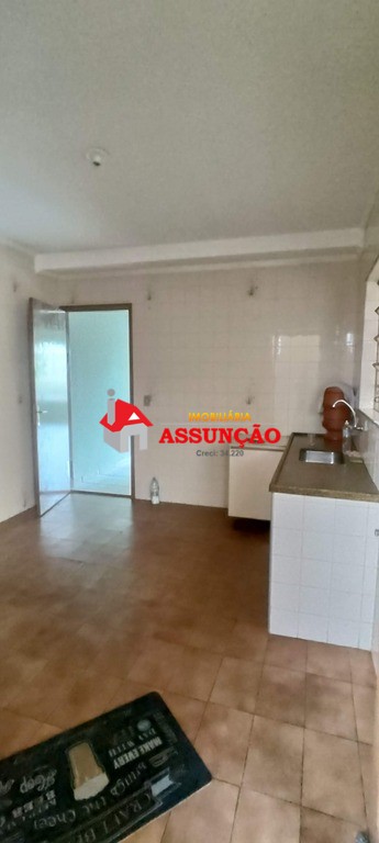 Casa para alugar com 2 quartos, 150m² - Foto 6