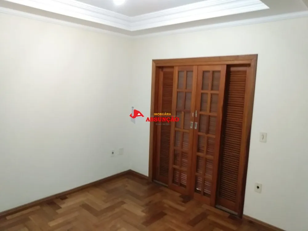 Casa, 3 quartos, 351 m² - Foto 2