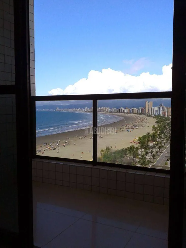 Cobertura, 3 quartos, 258 m² - Foto 2