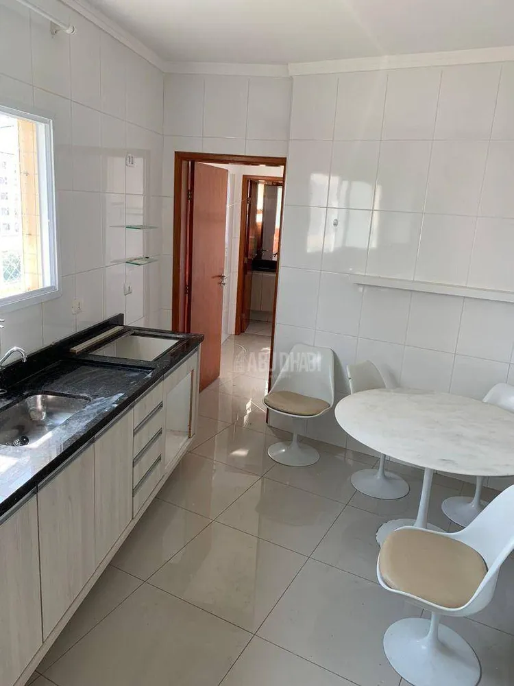 Apartamento, 3 quartos, 227 m² - Foto 3