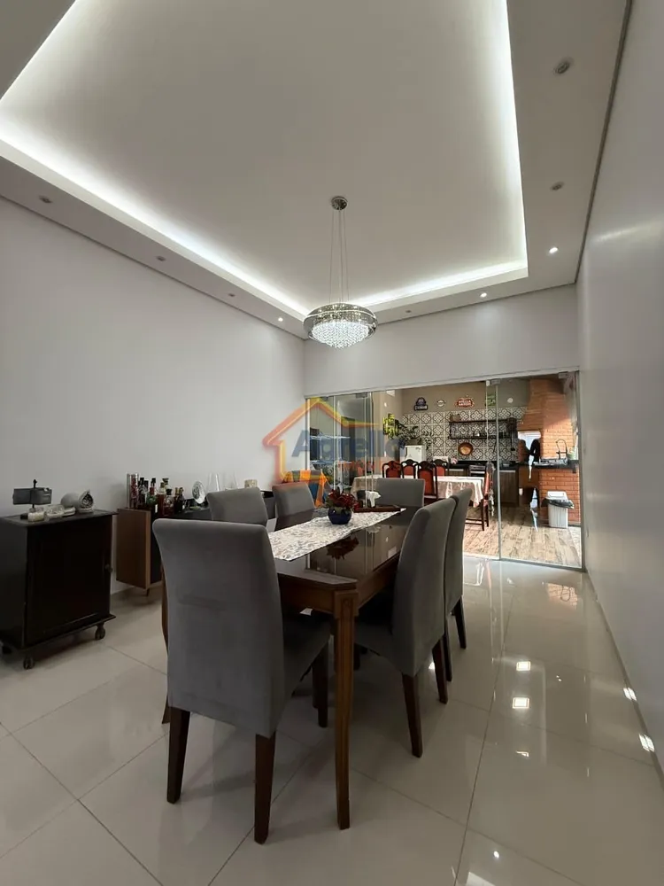 Casa, 3 quartos, 200 m² - Foto 2