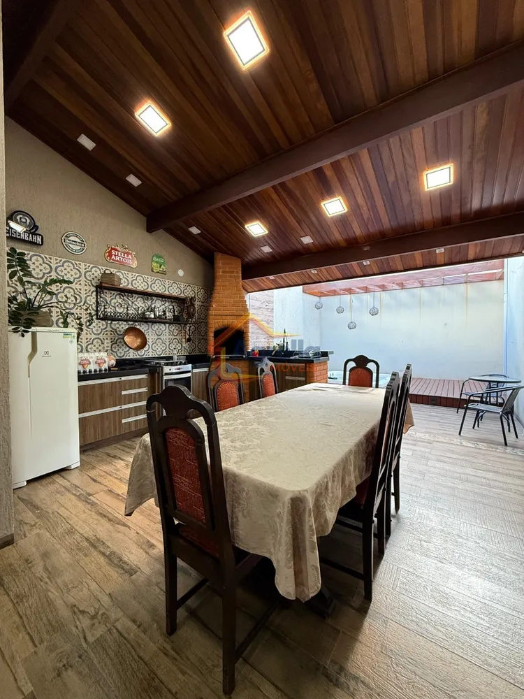 Casa, 3 quartos, 200 m² - Foto 3