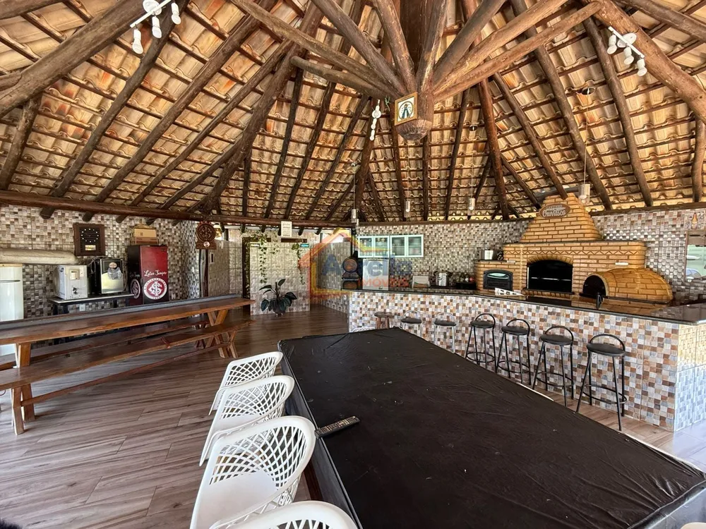 Chácara, 3 quartos, 2550 m² - Foto 2