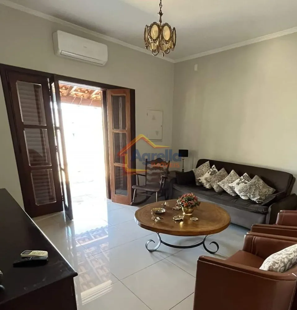 Casa, 3 quartos, 252 m² - Foto 3