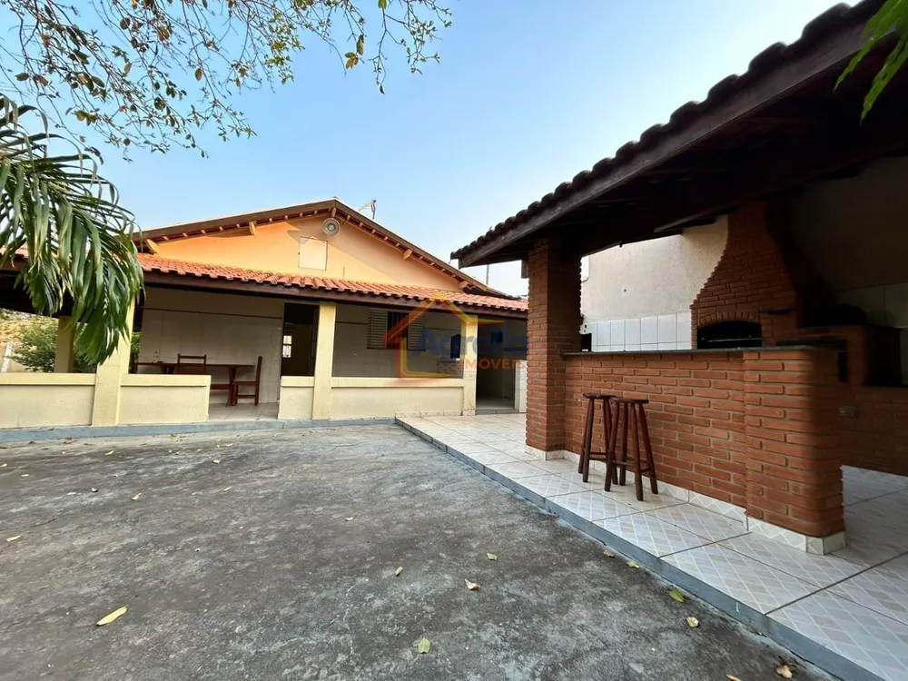 Casa, 3 quartos, 198 m² - Foto 1