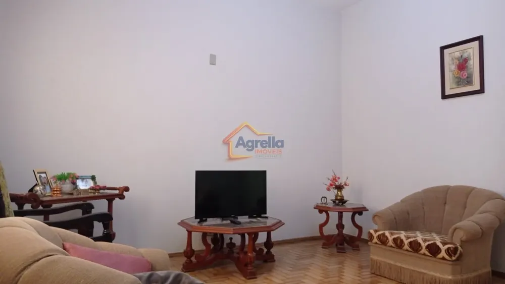 Casa, 3 quartos, 290 m² - Foto 2