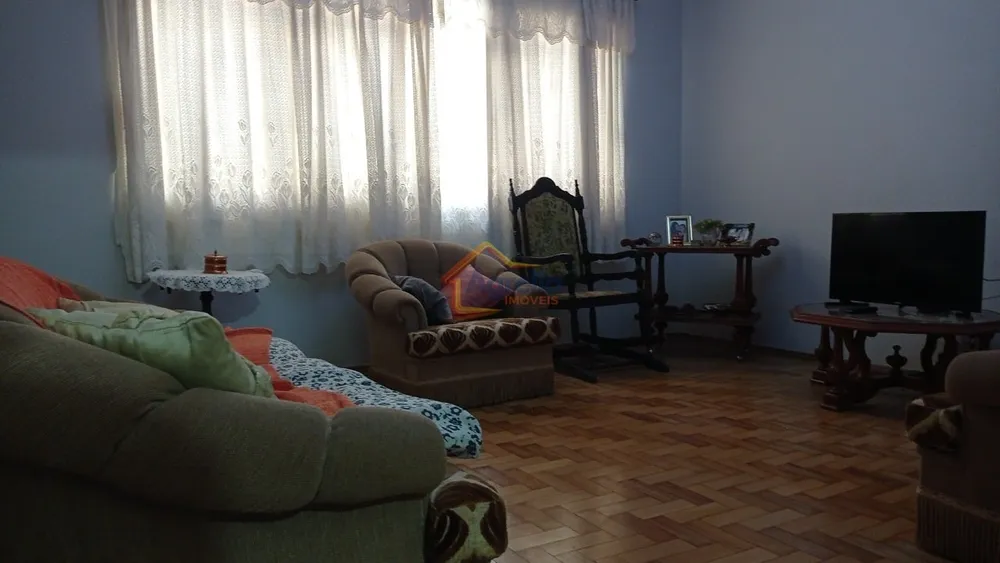 Casa, 3 quartos, 290 m² - Foto 1