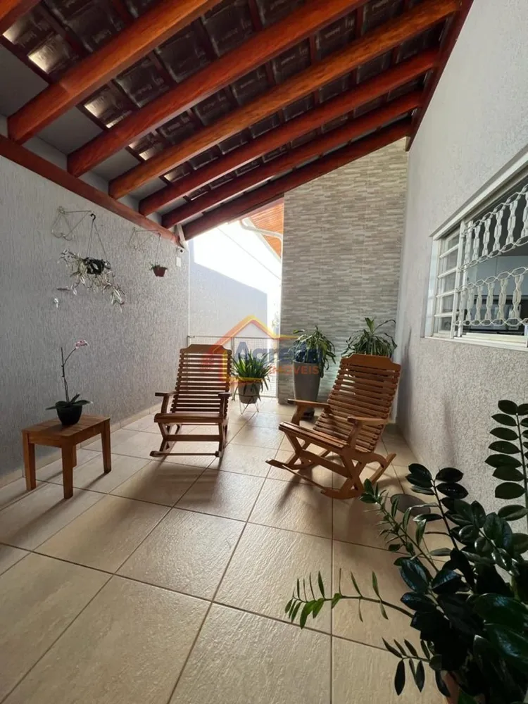 Casa, 3 quartos, 220 m² - Foto 1