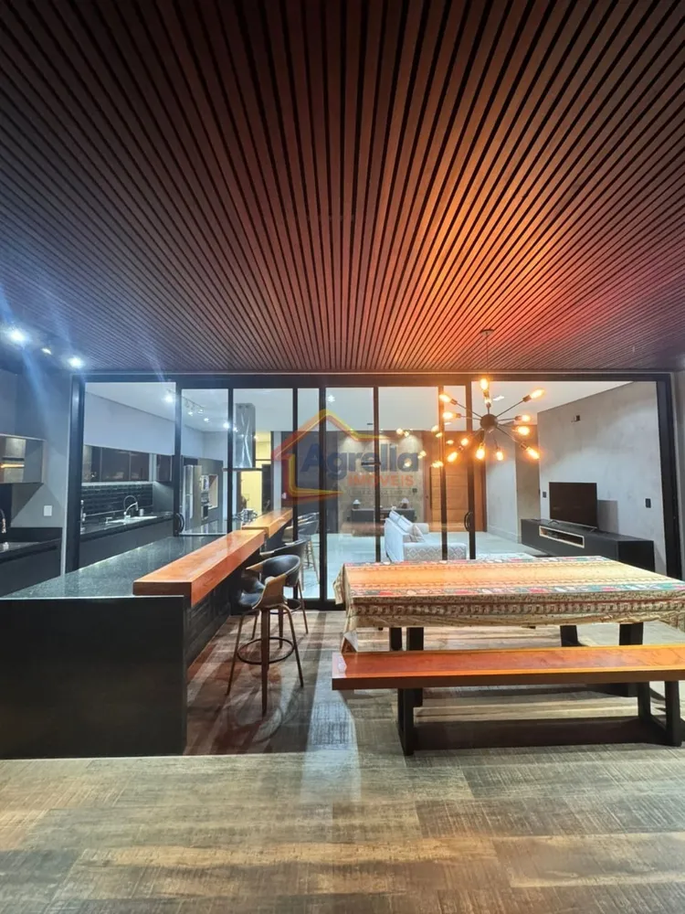 Casa, 3 quartos, 175 m² - Foto 1