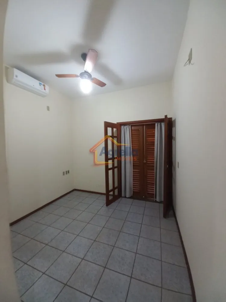 Casa, 3 quartos, 200 m² - Foto 4