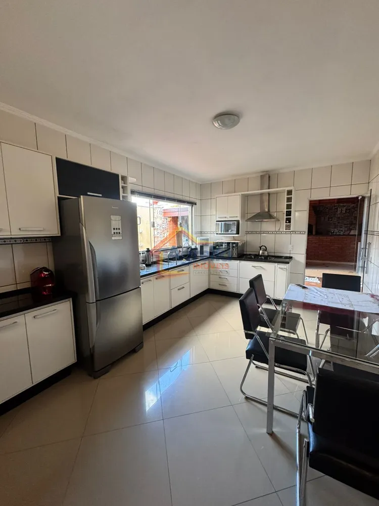 Casa, 2 quartos, 160 m² - Foto 3
